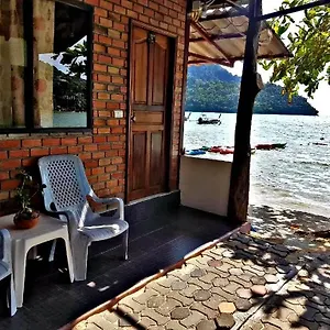 Гостевой дом Dalum Beachhouse, Пхипхи