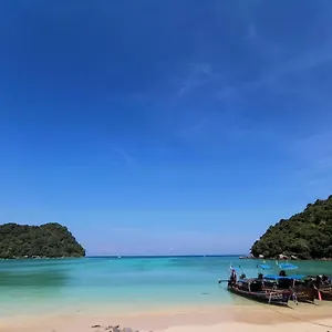 Курортный комплекс Pp Red Tuna Hut, Пхипхи